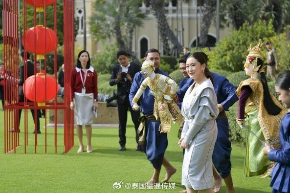显示出他们 显示出他们